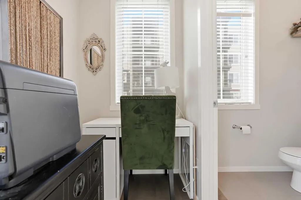 20 Kinlea Common NW Calgary AB T2R 0S2