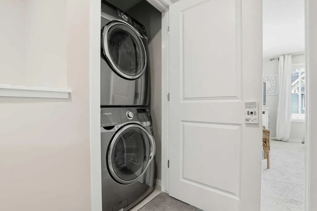 20 Kinlea Common NW Calgary AB T2R 0S2