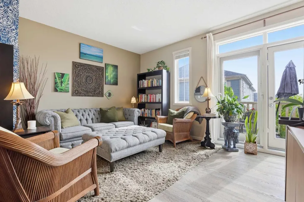 20 Kinlea Common NW Calgary AB T2R 0S2