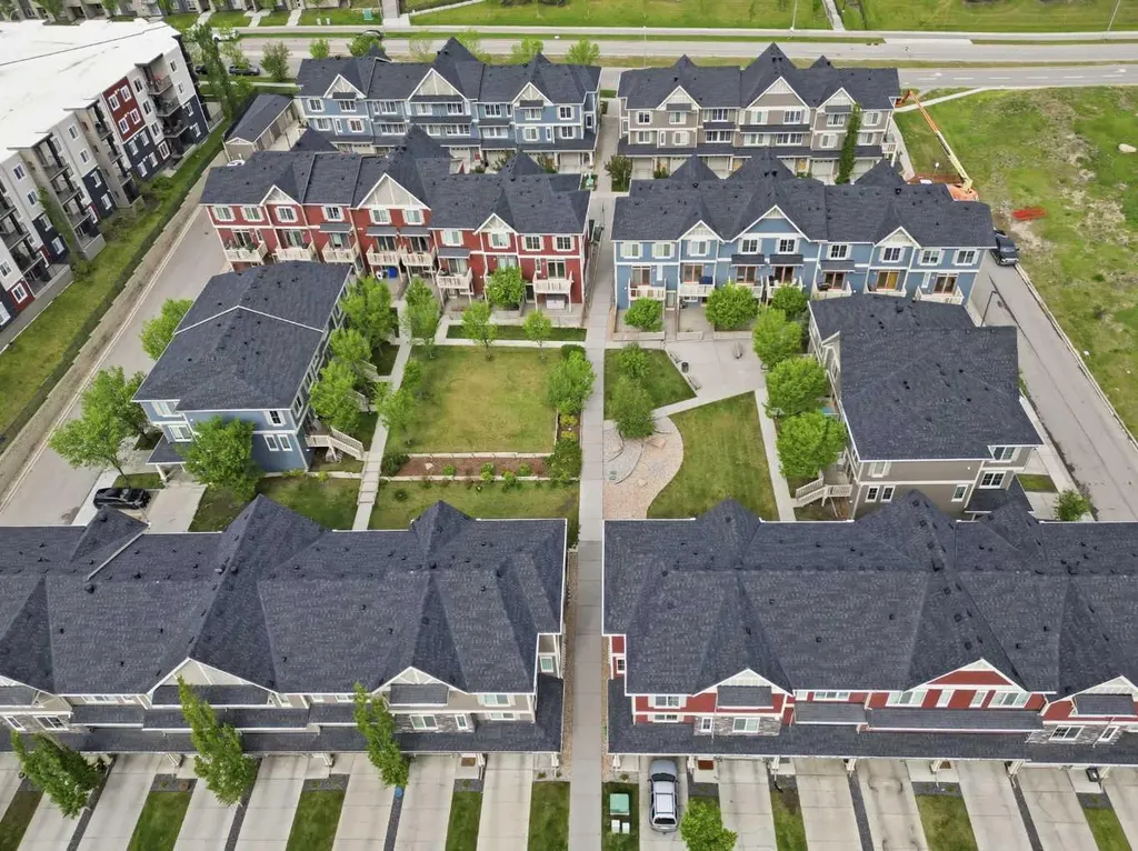 20 Kinlea Common NW Calgary AB T2R 0S2