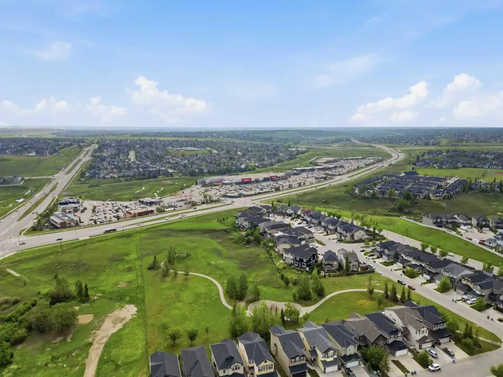 20 Kinlea Common NW Calgary AB T2R 0S2