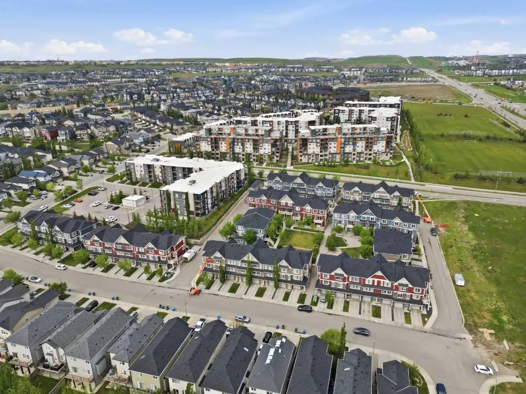20 Kinlea Common NW Calgary AB T2R 0S2