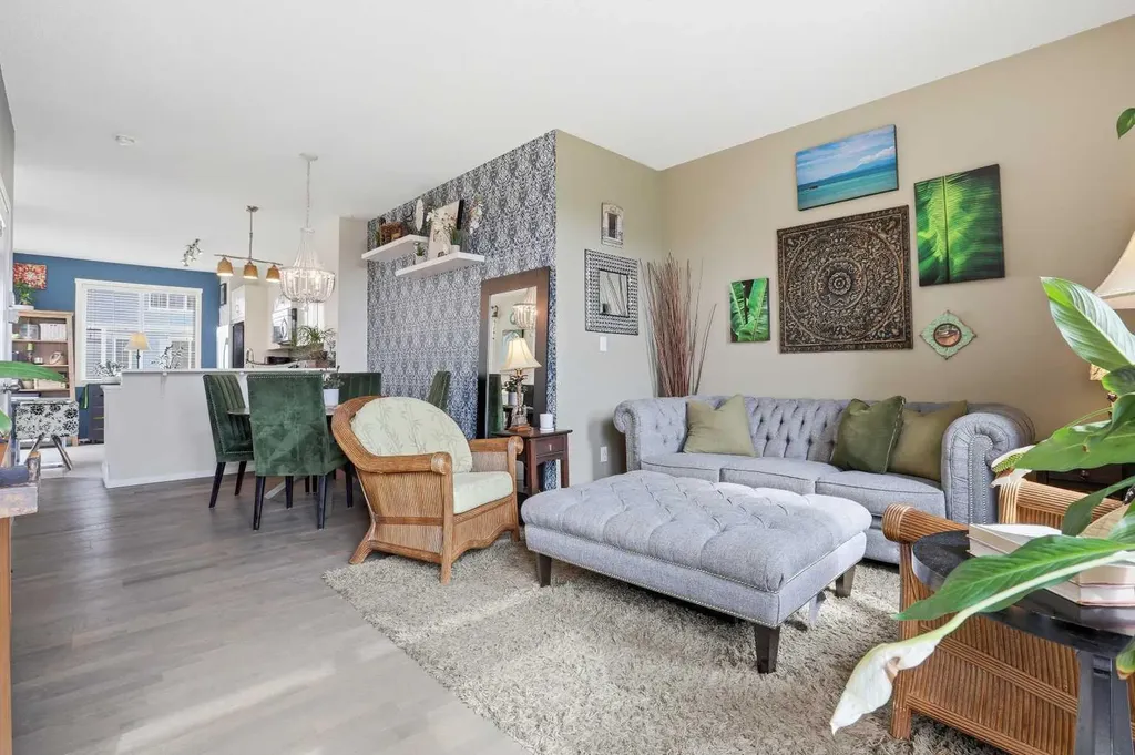 20 Kinlea Common NW Calgary AB T2R 0S2