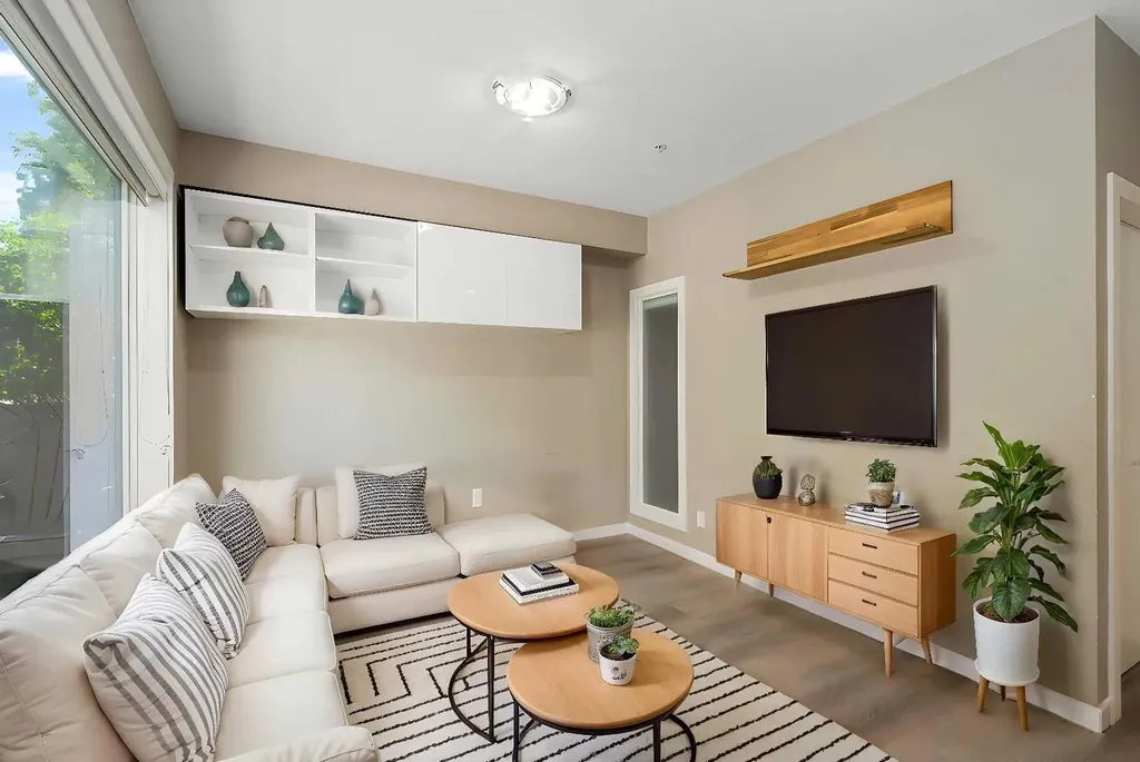 93 34 Avenue SW Calgary AB T2S 3H4