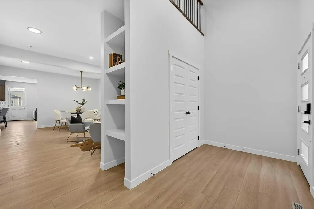 27 Homestead Gardens NE Calgary AB T3J 5T8