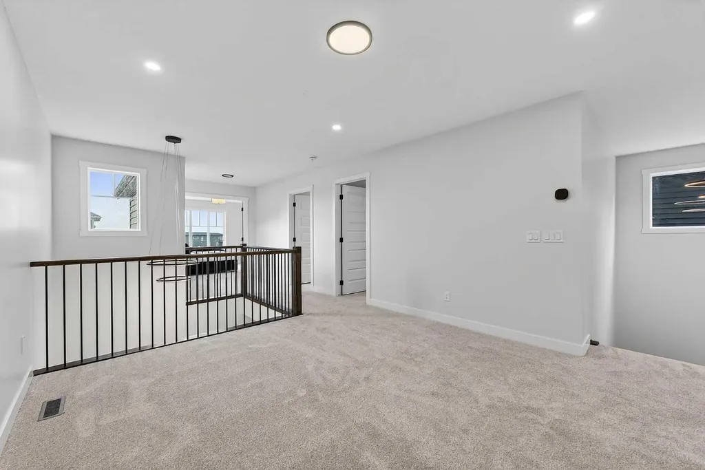 27 Homestead Gardens NE Calgary AB T3J 5T8