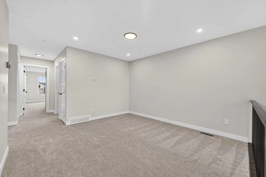27 Homestead Gardens NE Calgary AB T3J 5T8