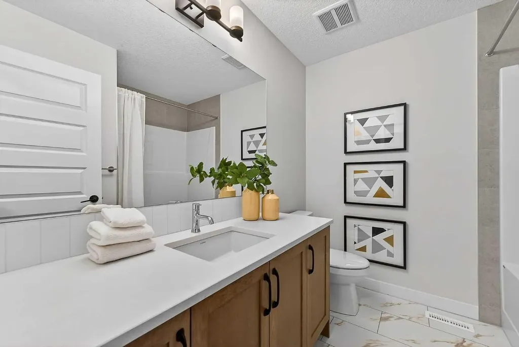 27 Homestead Gardens NE Calgary AB T3J 5T8