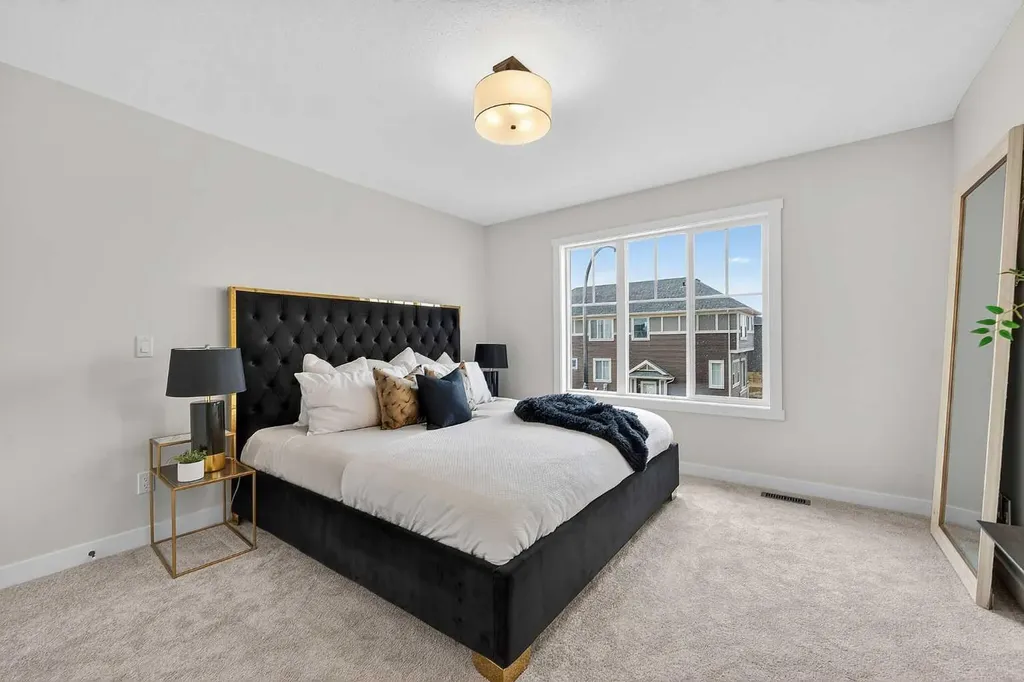 27 Homestead Gardens NE Calgary AB T3J 5T8