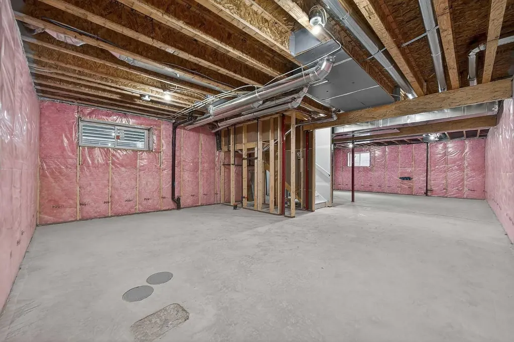 27 Homestead Gardens NE Calgary AB T3J 5T8