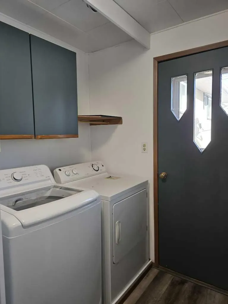101 Simpson Street Hinton AB T7V1C2