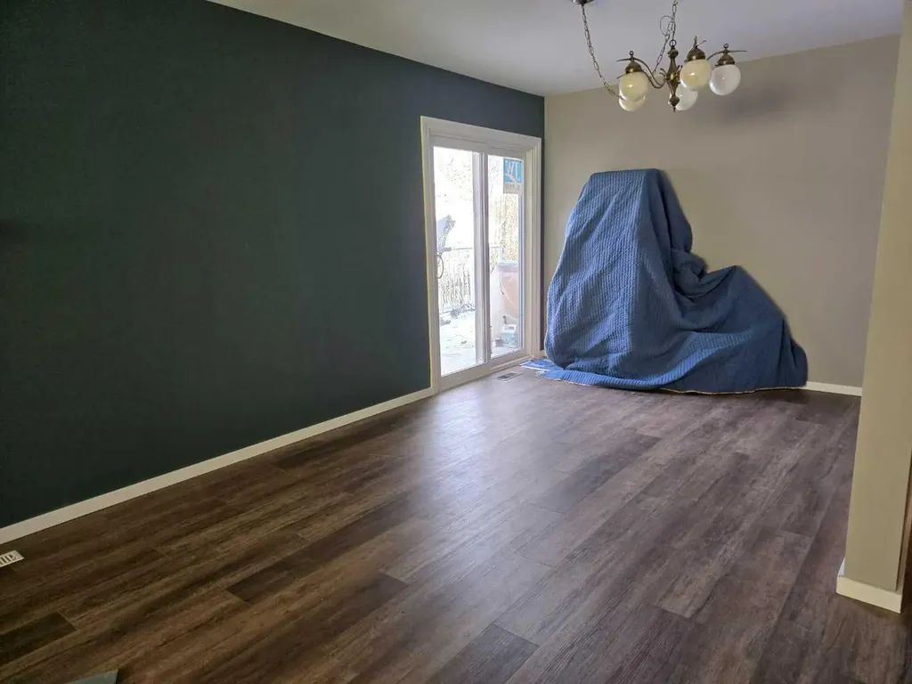 101 Simpson Street Hinton AB T7V1C2