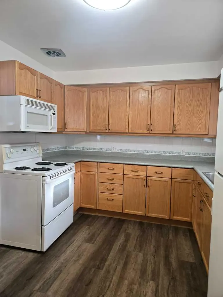 101 Simpson Street Hinton AB T7V1C2