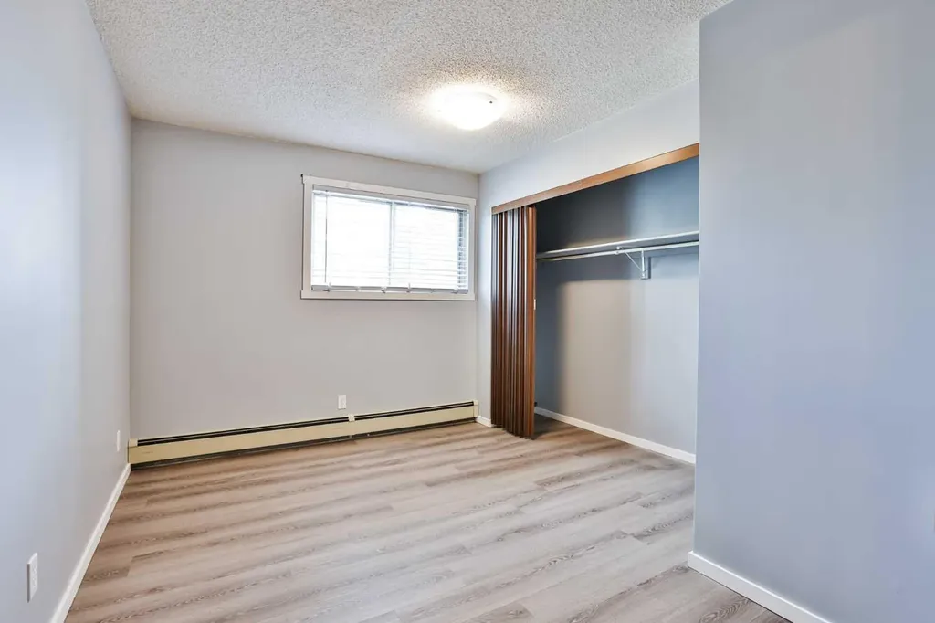 85 Foxbend Crescent N Lethbridge AB T1H5T4