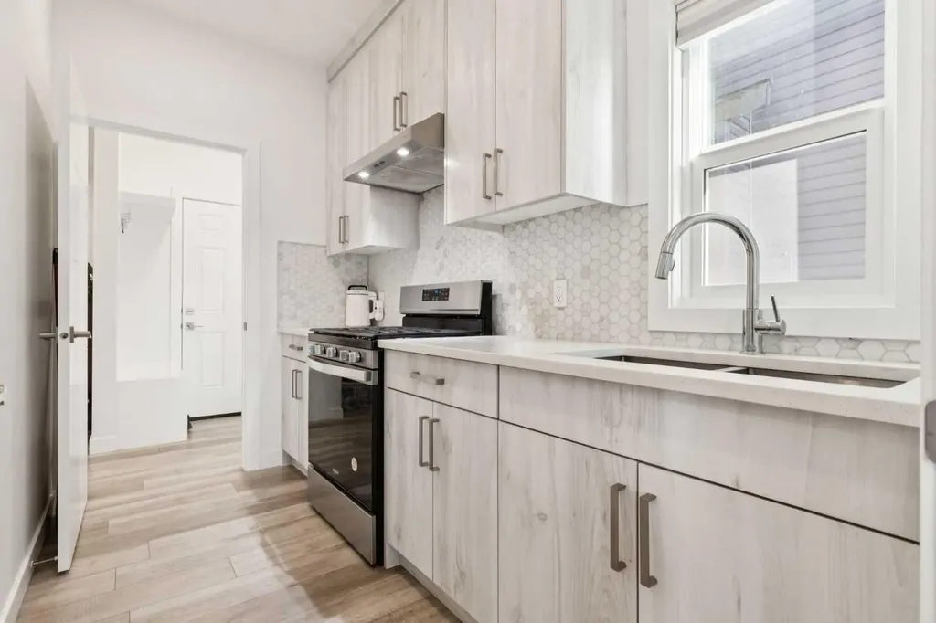 51 Midgrove Drive SW Airdrie AB T4B 5K7