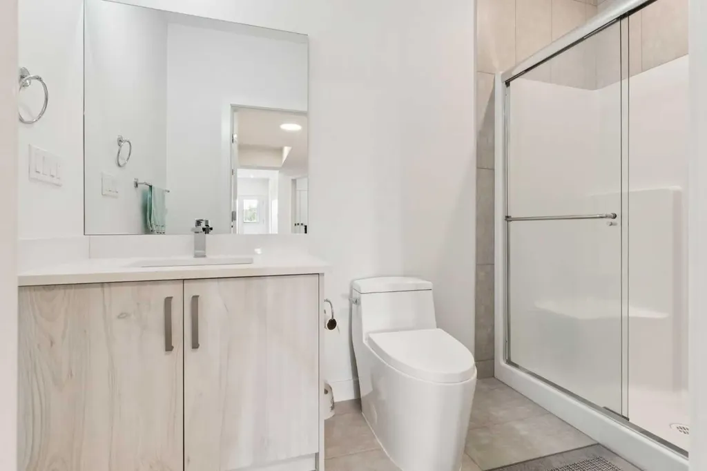 51 Midgrove Drive SW Airdrie AB T4B 5K7