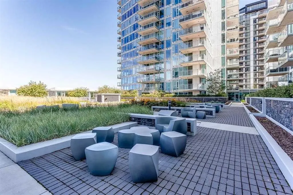 519 Riverfront Avenue SE Calgary AB T2G 1K6
