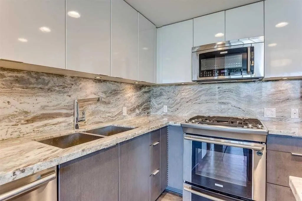 519 Riverfront Avenue SE Calgary AB T2G 1K6
