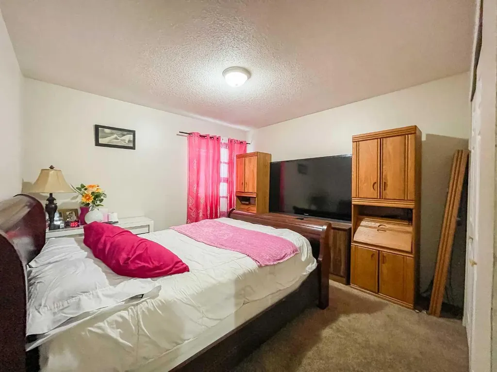 26 Moberly Crescent Fort Mcmurray AB T9H 1G9