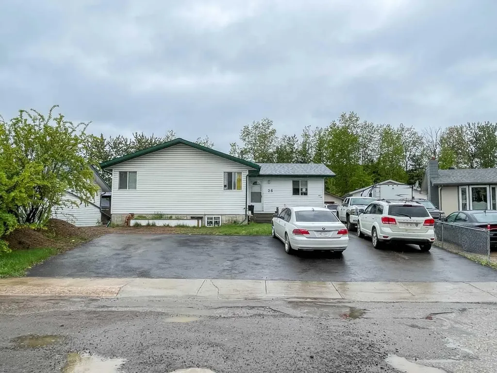 26 Moberly Crescent Fort Mcmurray AB T9H 1G9