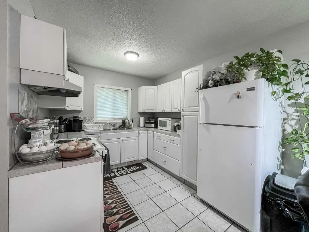 26 Moberly Crescent Fort Mcmurray AB T9H 1G9