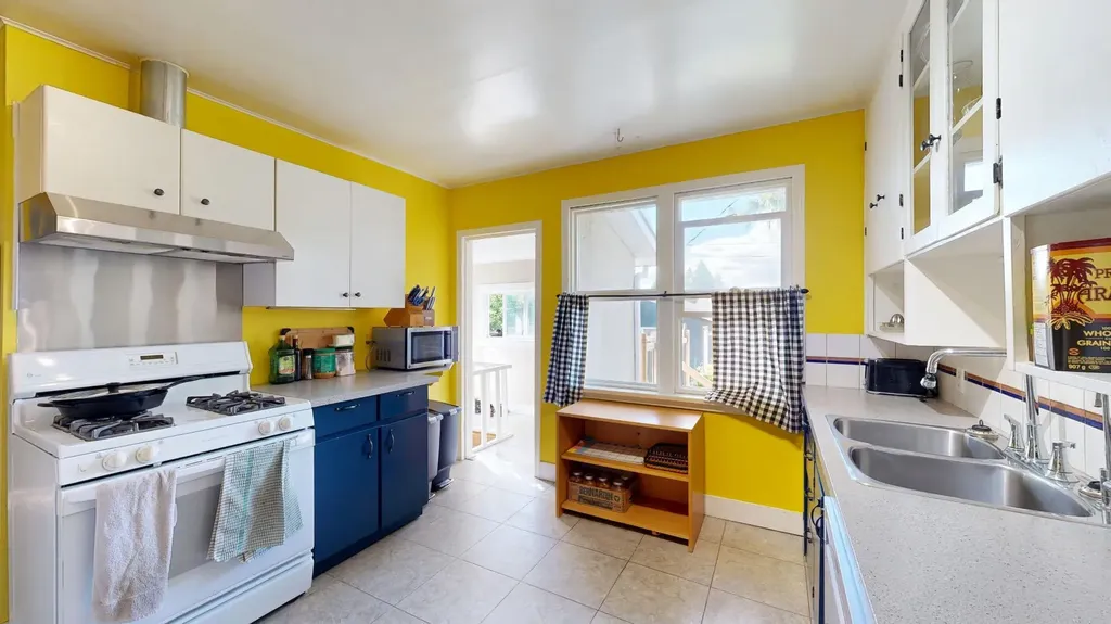 2408 19 Street Nanton AB T0L1R0