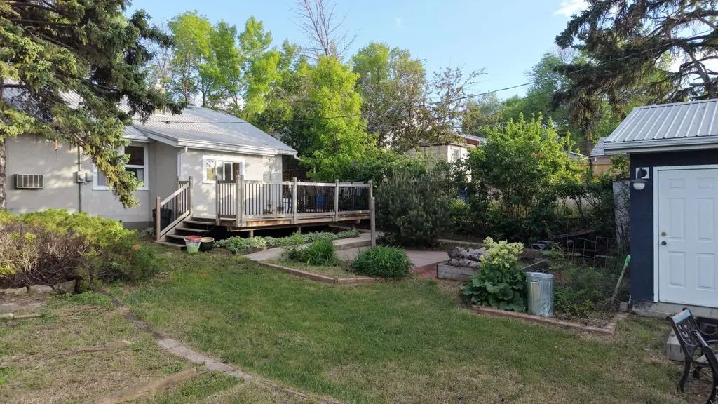 2408 19 Street Nanton AB T0L1R0