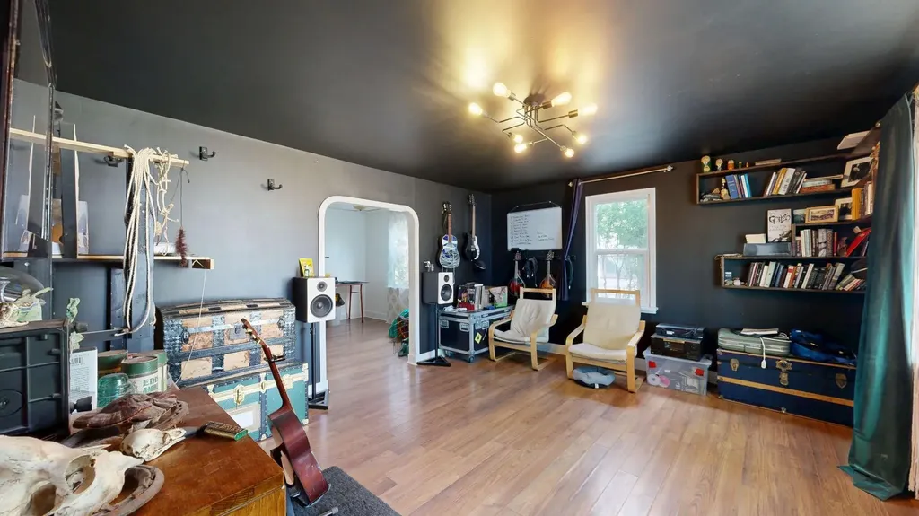 2408 19 Street Nanton AB T0L1R0