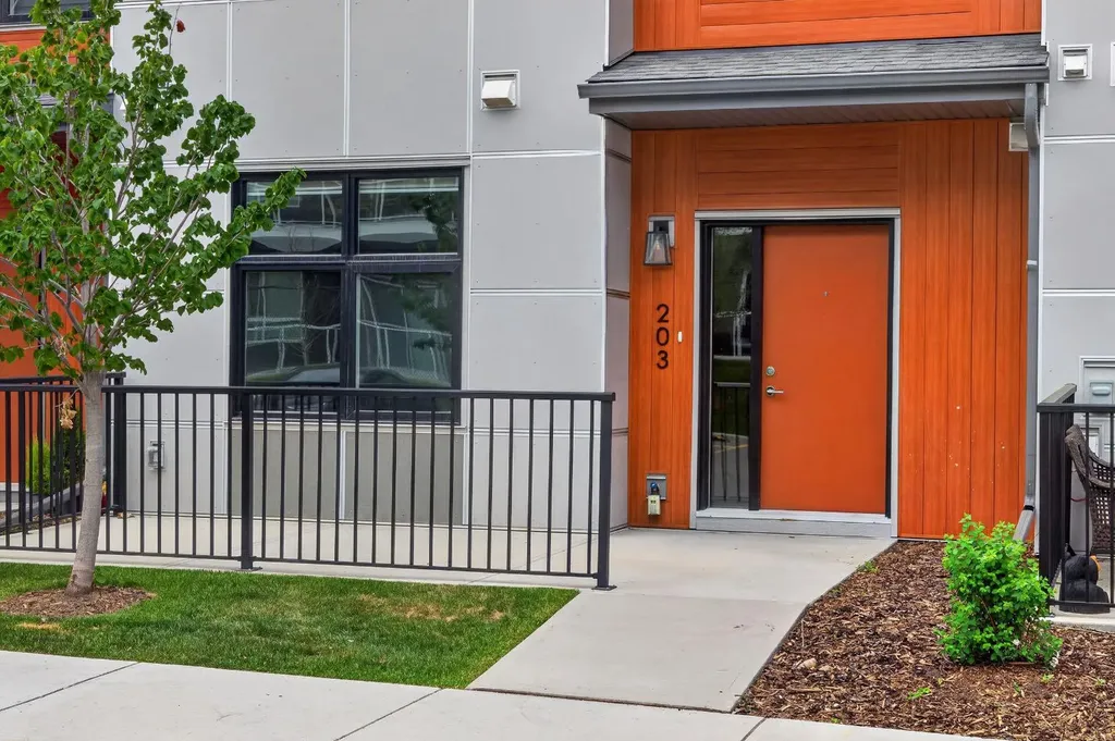 400 Belmont Street SW Calgary AB T2X4C1