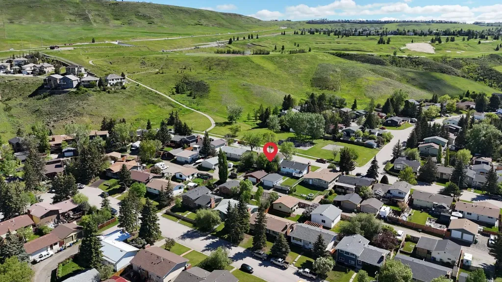33 Carolina Drive Cochrane AB T4C1C4