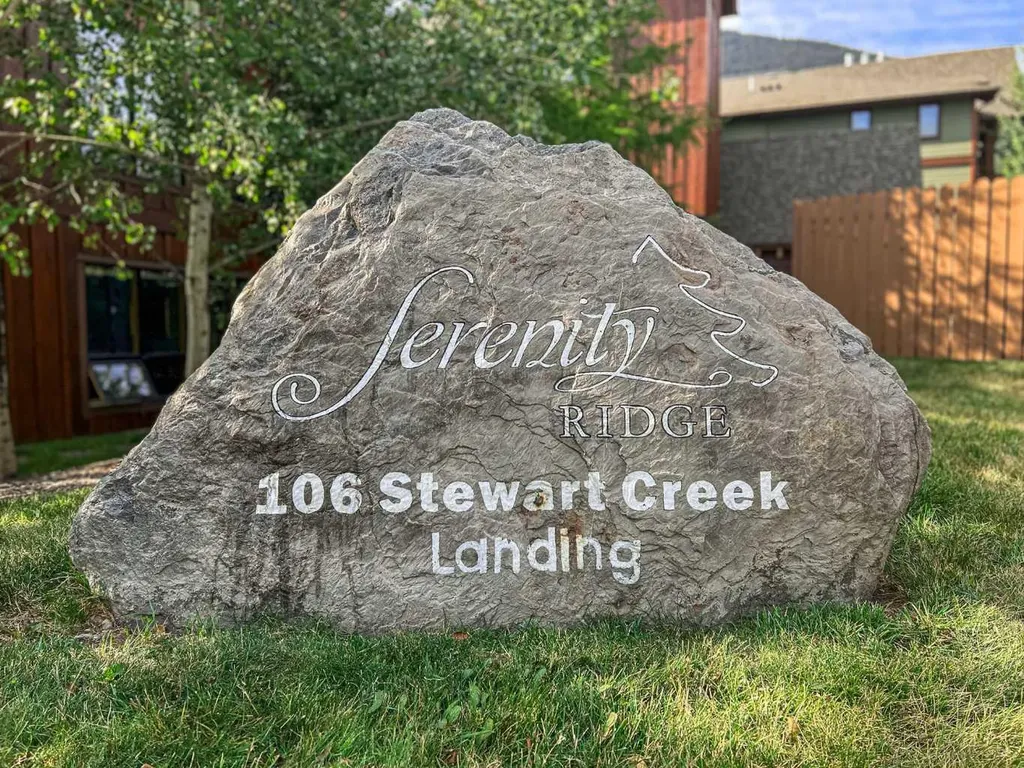 106 Stewart Creek Landing Canmore AB T1W 0G6