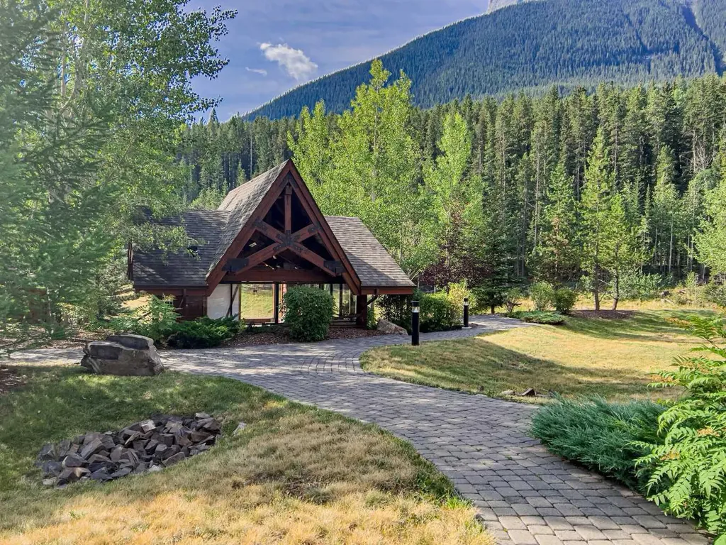 106 Stewart Creek Landing Canmore AB T1W 0G6