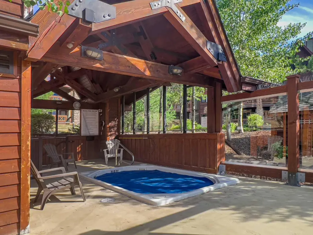 106 Stewart Creek Landing Canmore AB T1W 0G6