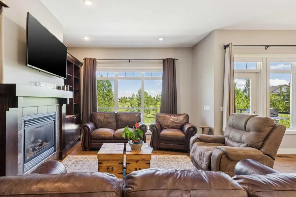 1924 Riverside Drive NW High River AB T1V 0A3