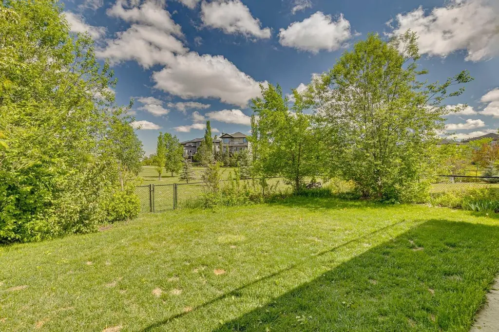 1924 Riverside Drive NW High River AB T1V 0A3