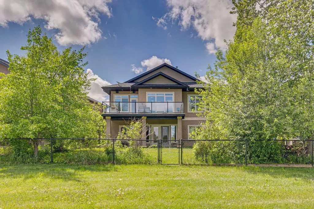 1924 Riverside Drive NW High River AB T1V 0A3