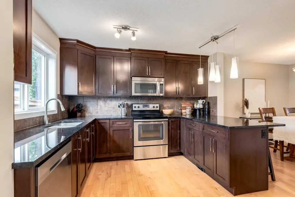 2567 Reunion Square NW Airdrie AB T4B 0M4