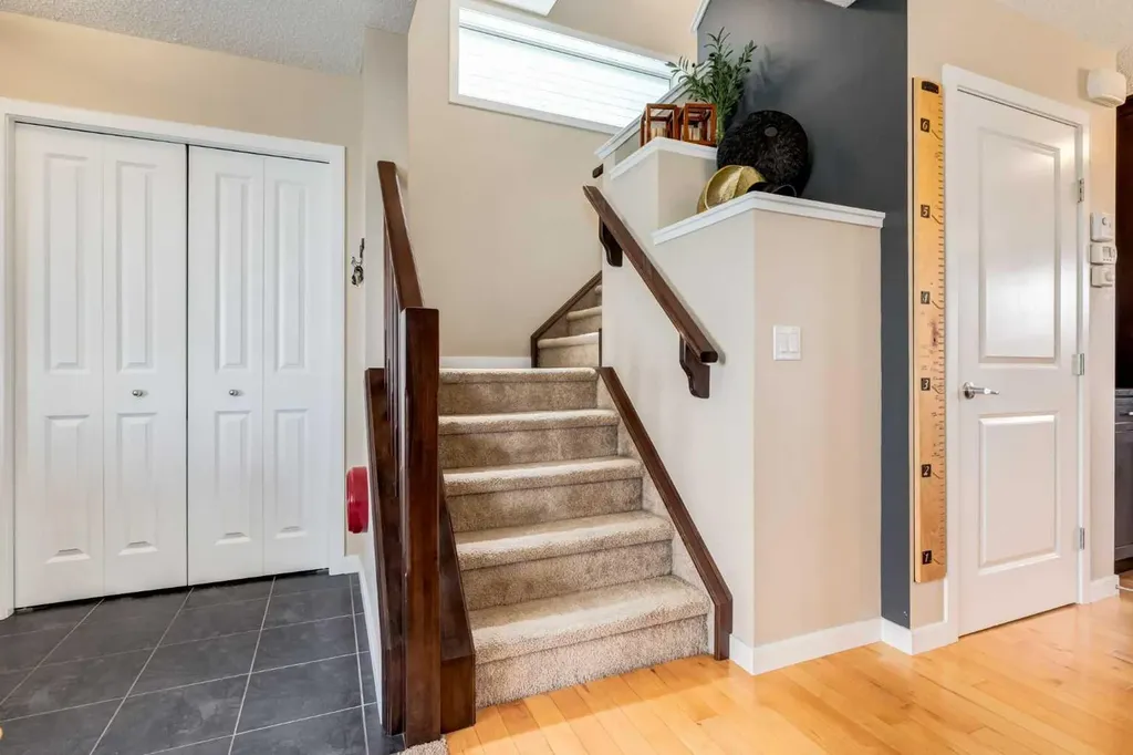 2567 Reunion Square NW Airdrie AB T4B 0M4