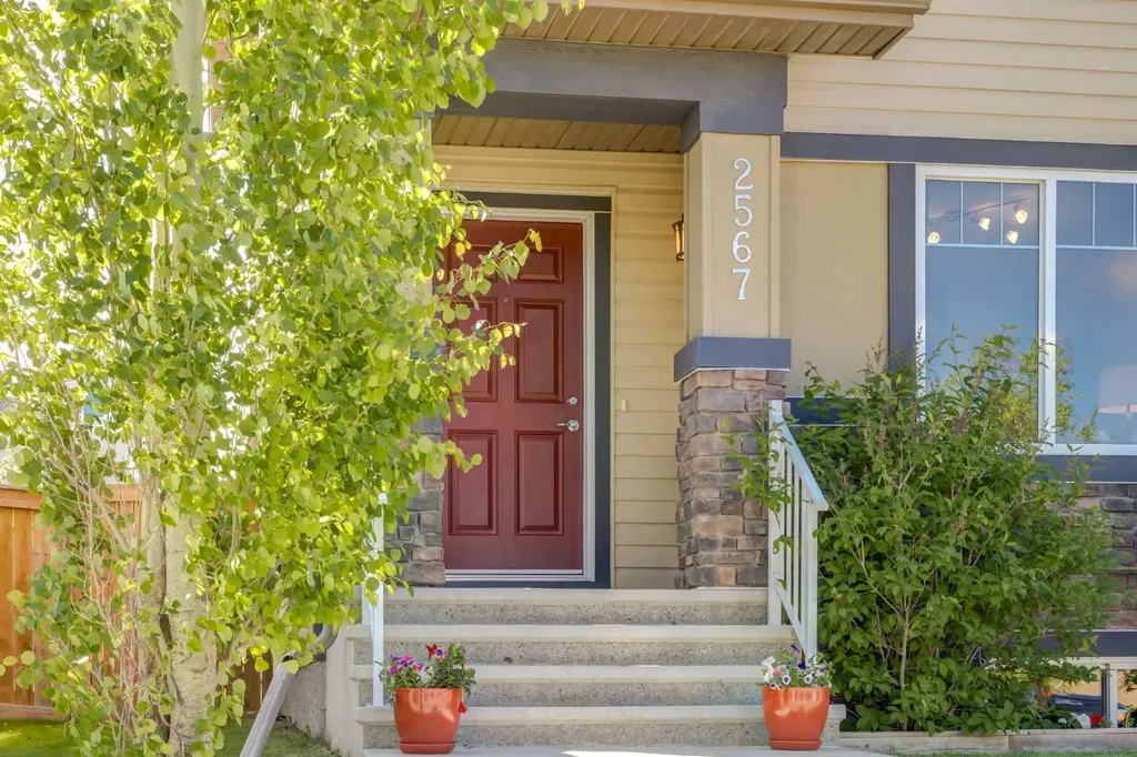 2567 Reunion Square NW Airdrie AB T4B 0M4