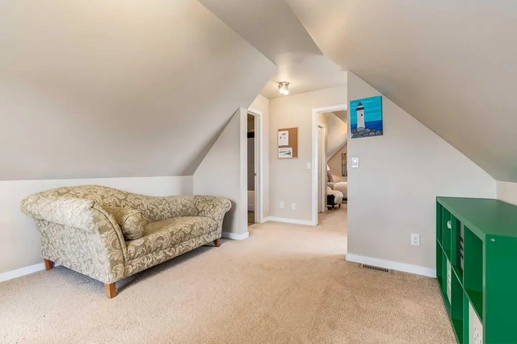 2567 Reunion Square NW Airdrie AB T4B 0M4