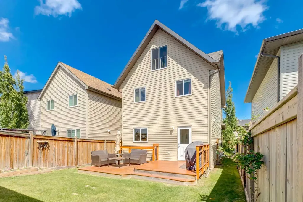2567 Reunion Square NW Airdrie AB T4B 0M4
