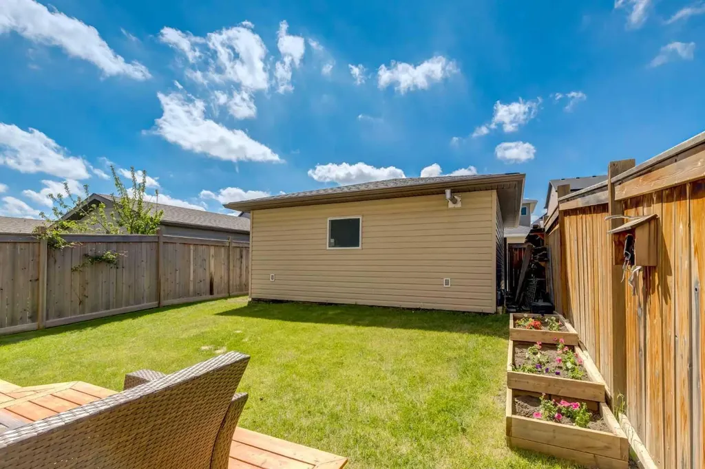 2567 Reunion Square NW Airdrie AB T4B 0M4