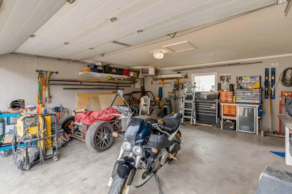 2567 Reunion Square NW Airdrie AB T4B 0M4