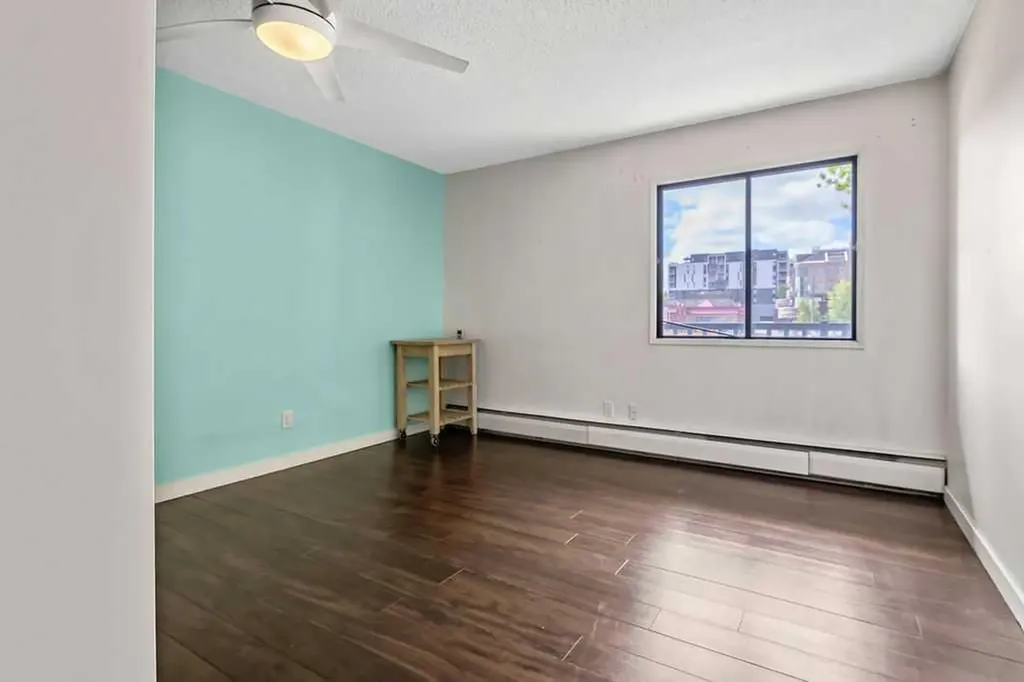 1512 16 Avenue SW Calgary AB T3C 0Z8