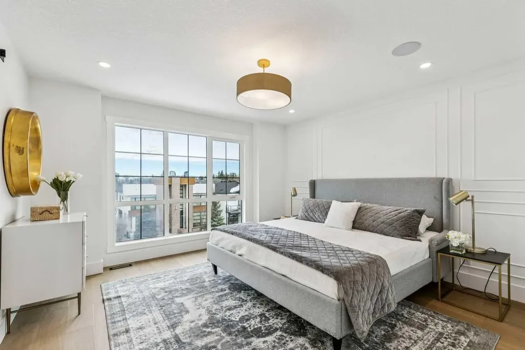 1527 29 Avenue SW Calgary AB T2T 1M4