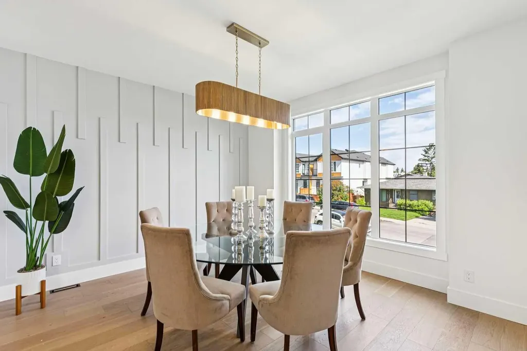 1527 29 Avenue SW Calgary AB T2T 1M4