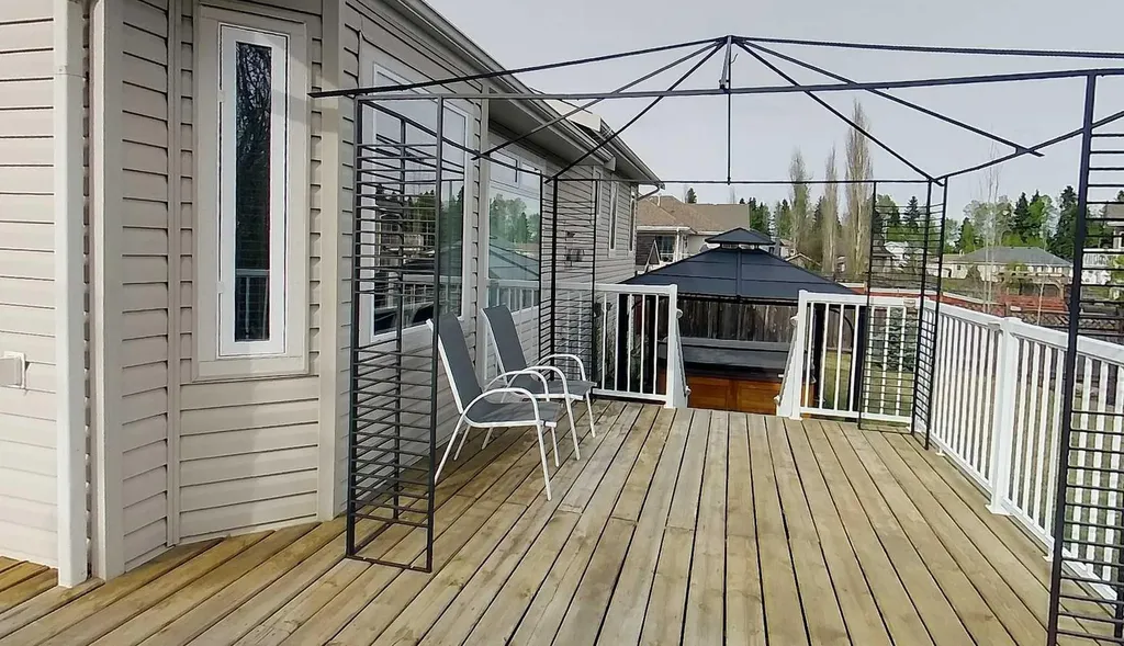 6117 11th Avenue Edson AB T7E 1Y8