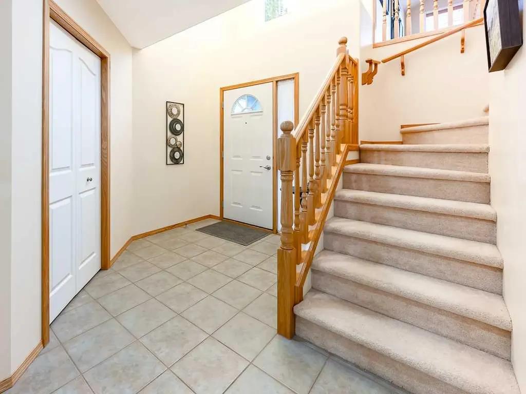 143 Cougarstone Square SW Calgary AB T3H 5J4