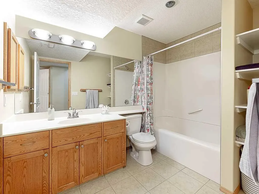 143 Cougarstone Square SW Calgary AB T3H 5J4