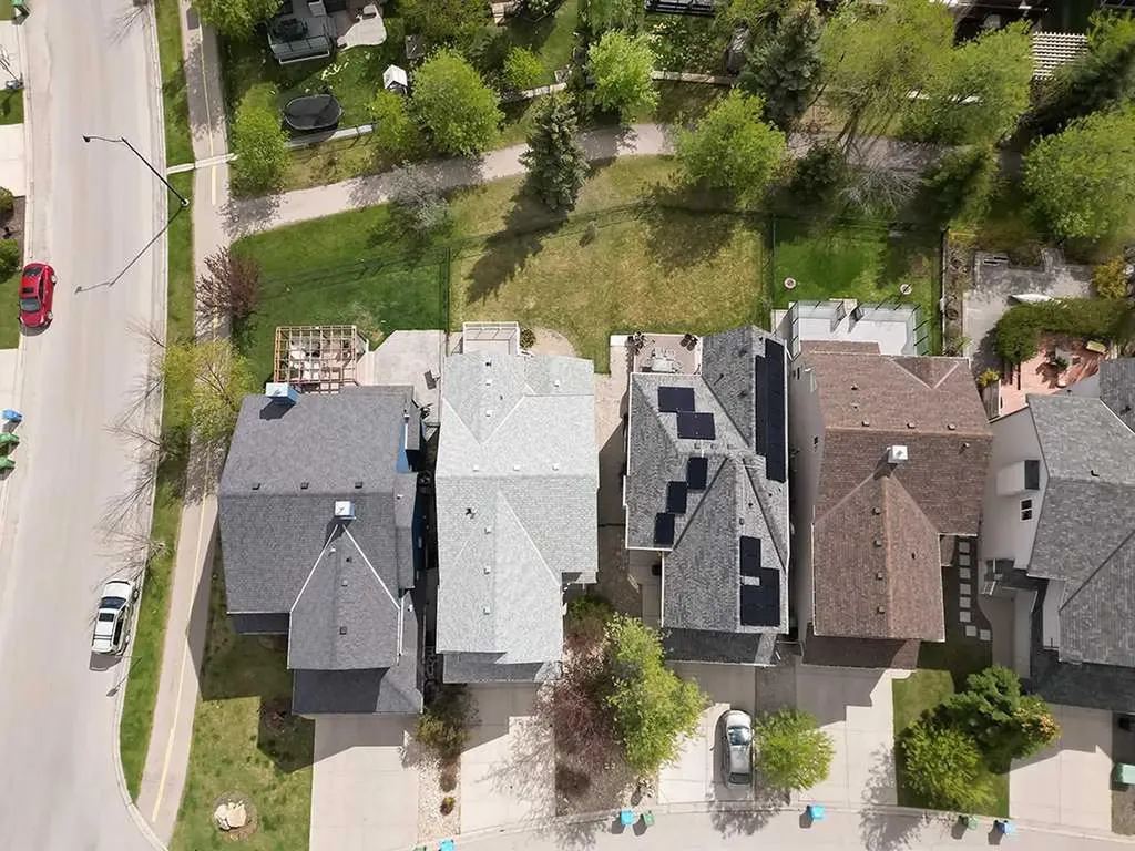 143 Cougarstone Square SW Calgary AB T3H 5J4